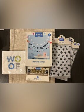 Spritz Party Banner Kit in Black, Gold, White